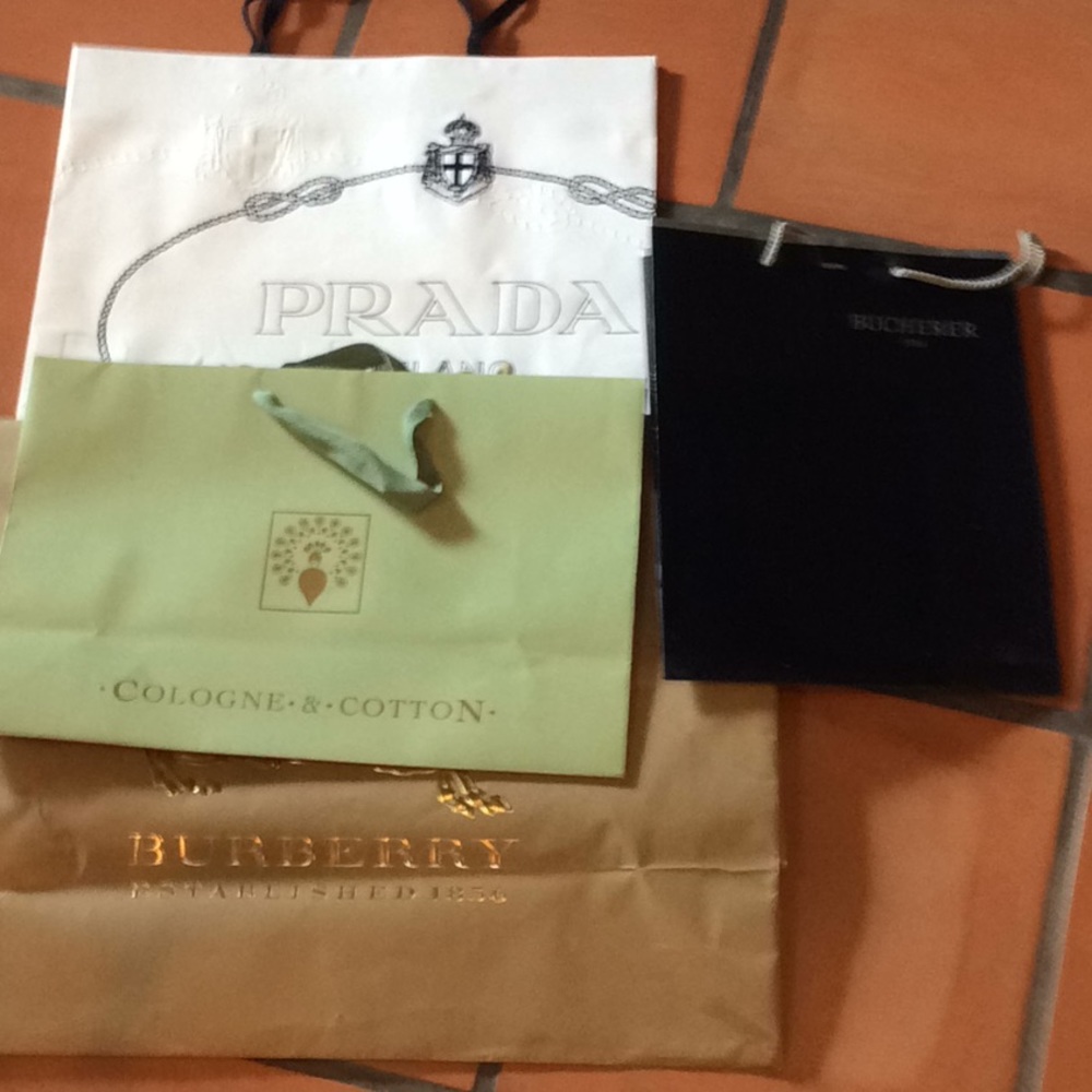 4 shopping bags